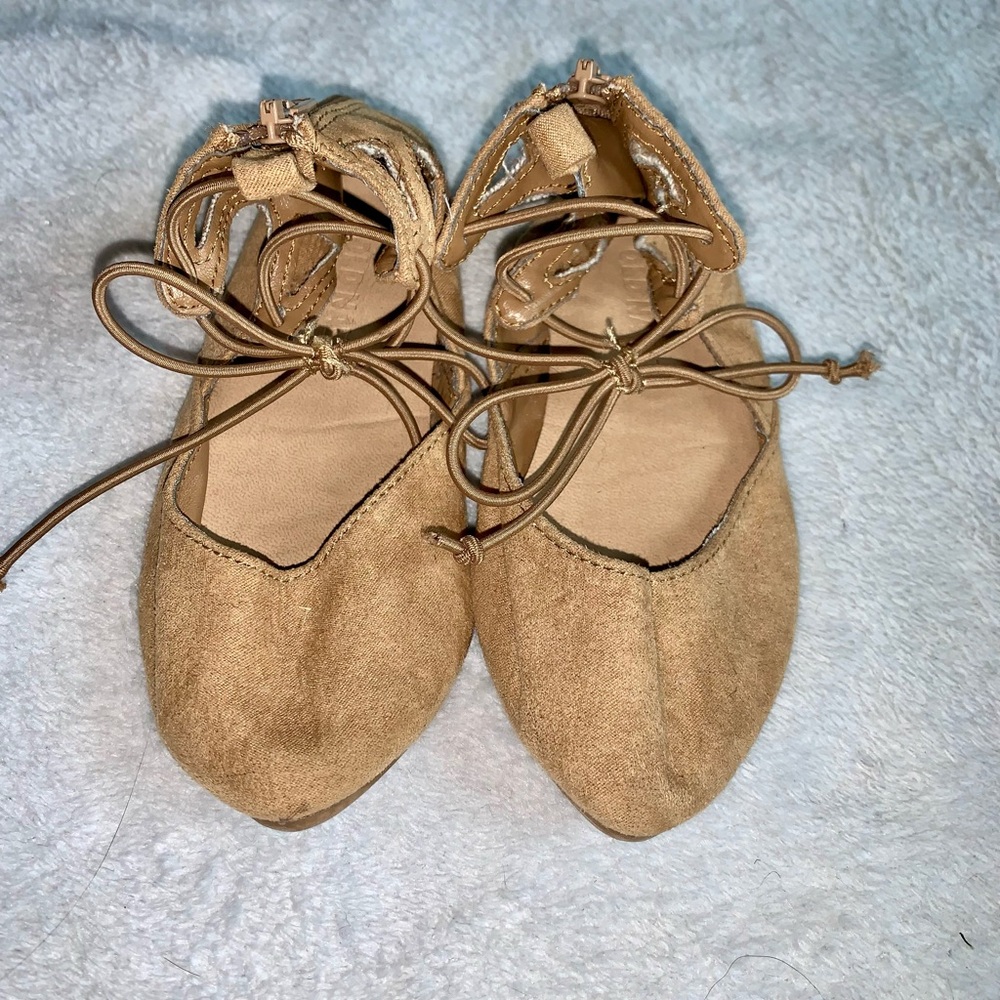 Old navy dress shoes 6c